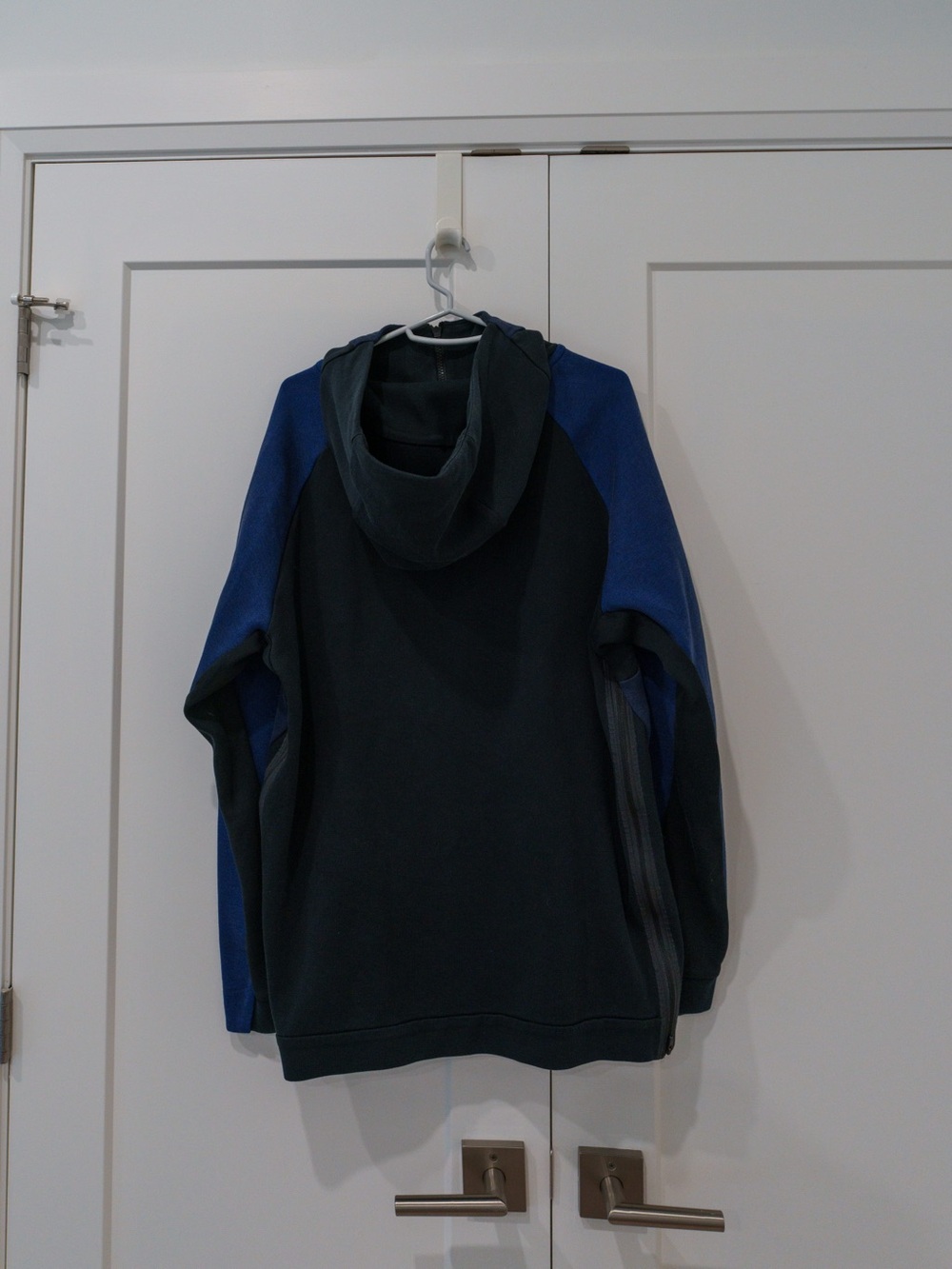 Nike Tech Fleece Blue and Navy Pullover Hoodie - Picture 2 of 5